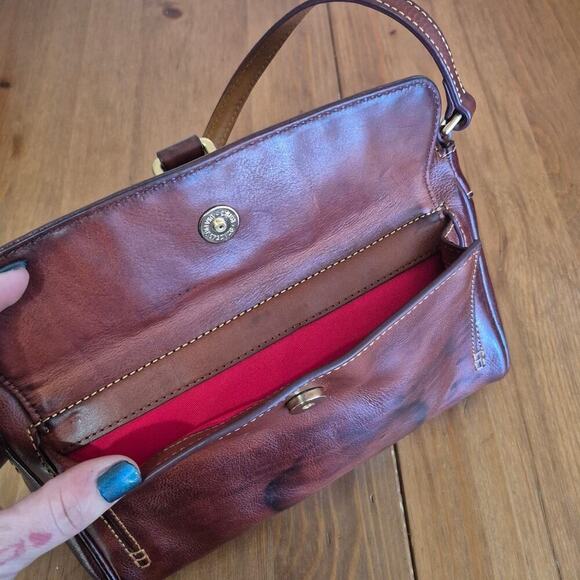 Genuine Leather Dooney & Bourke Florentine Tassel shoulder bag medium size - Picture 5 of 10